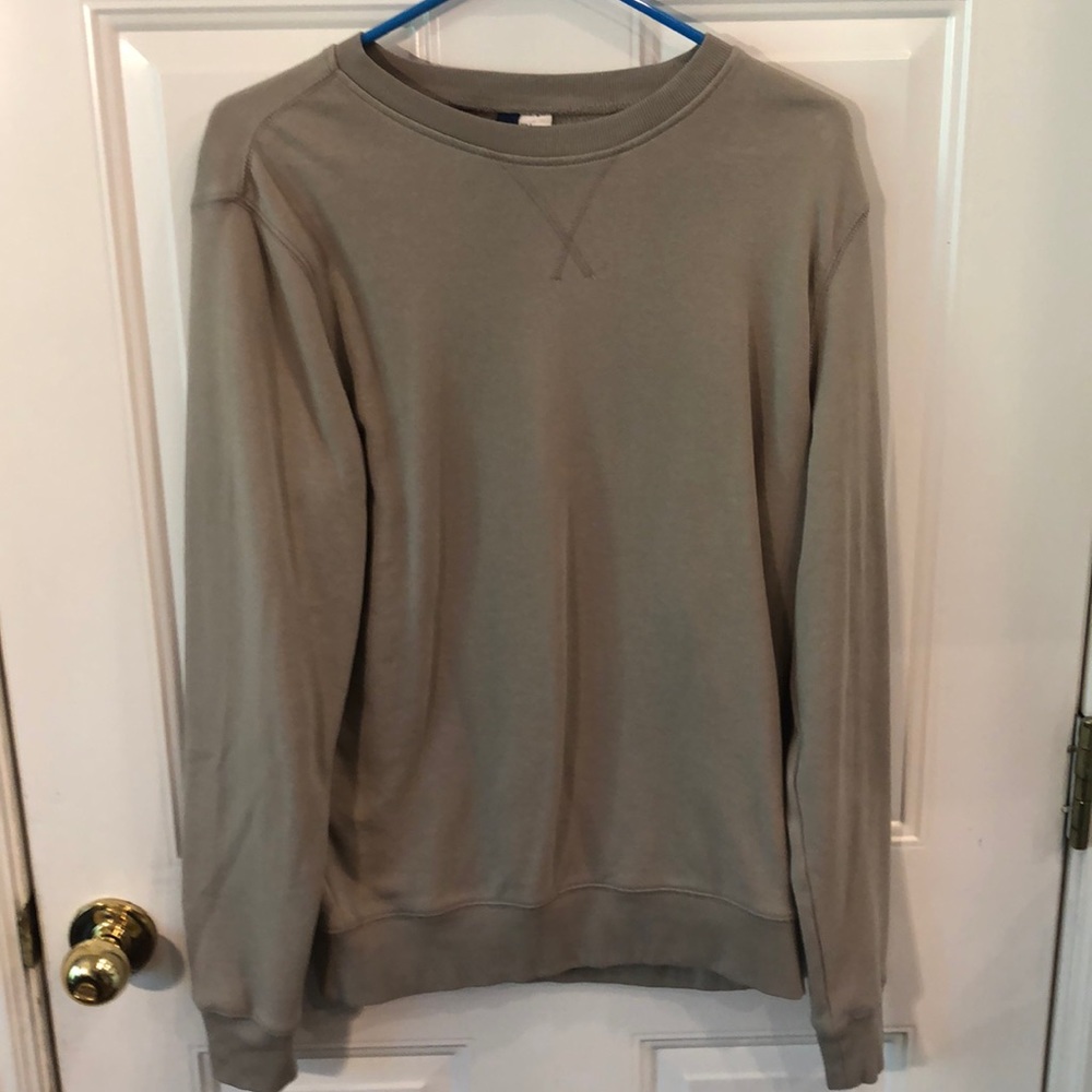 Men’s long sleeve sweater
